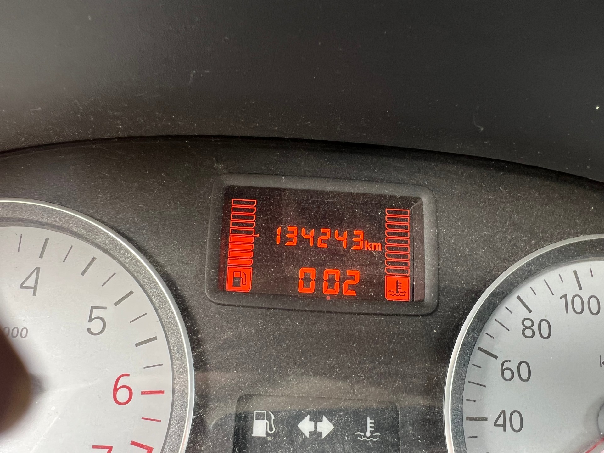 DACIA Logan 1.6 16V Lauréate-image-6