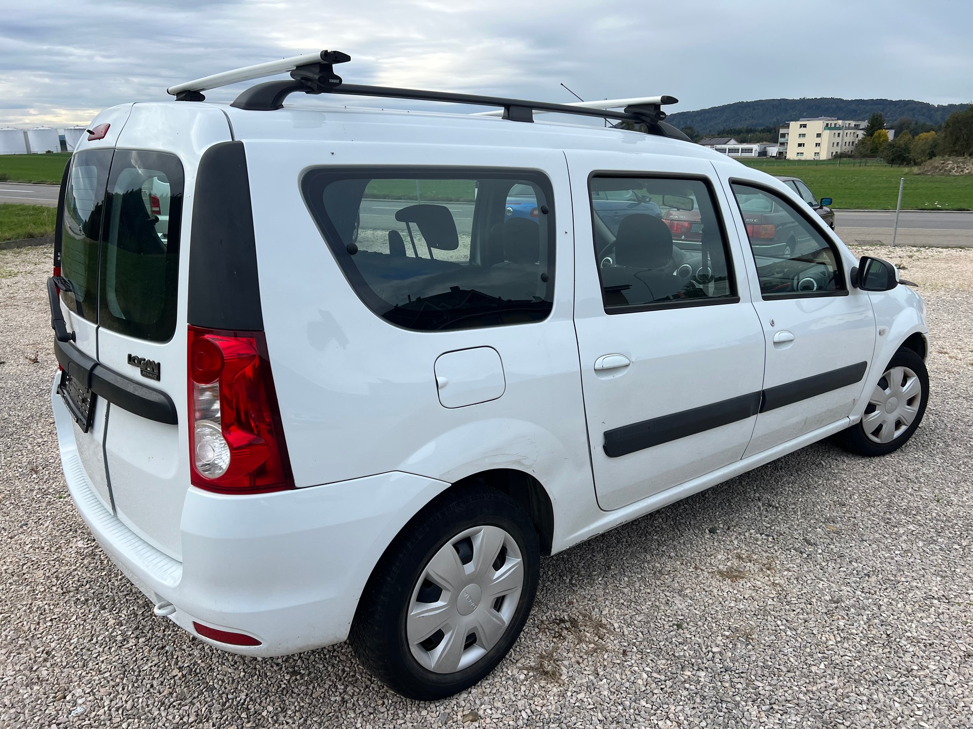 DACIA Logan 1.6 16V Lauréate-image-2