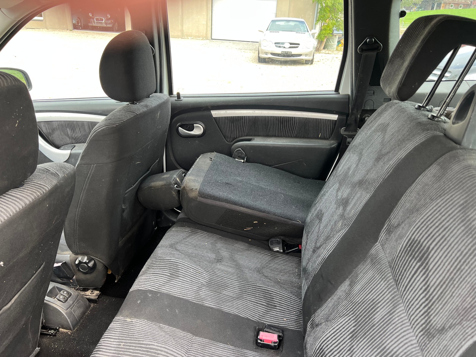 DACIA Logan 1.6 16V Lauréate-image-7