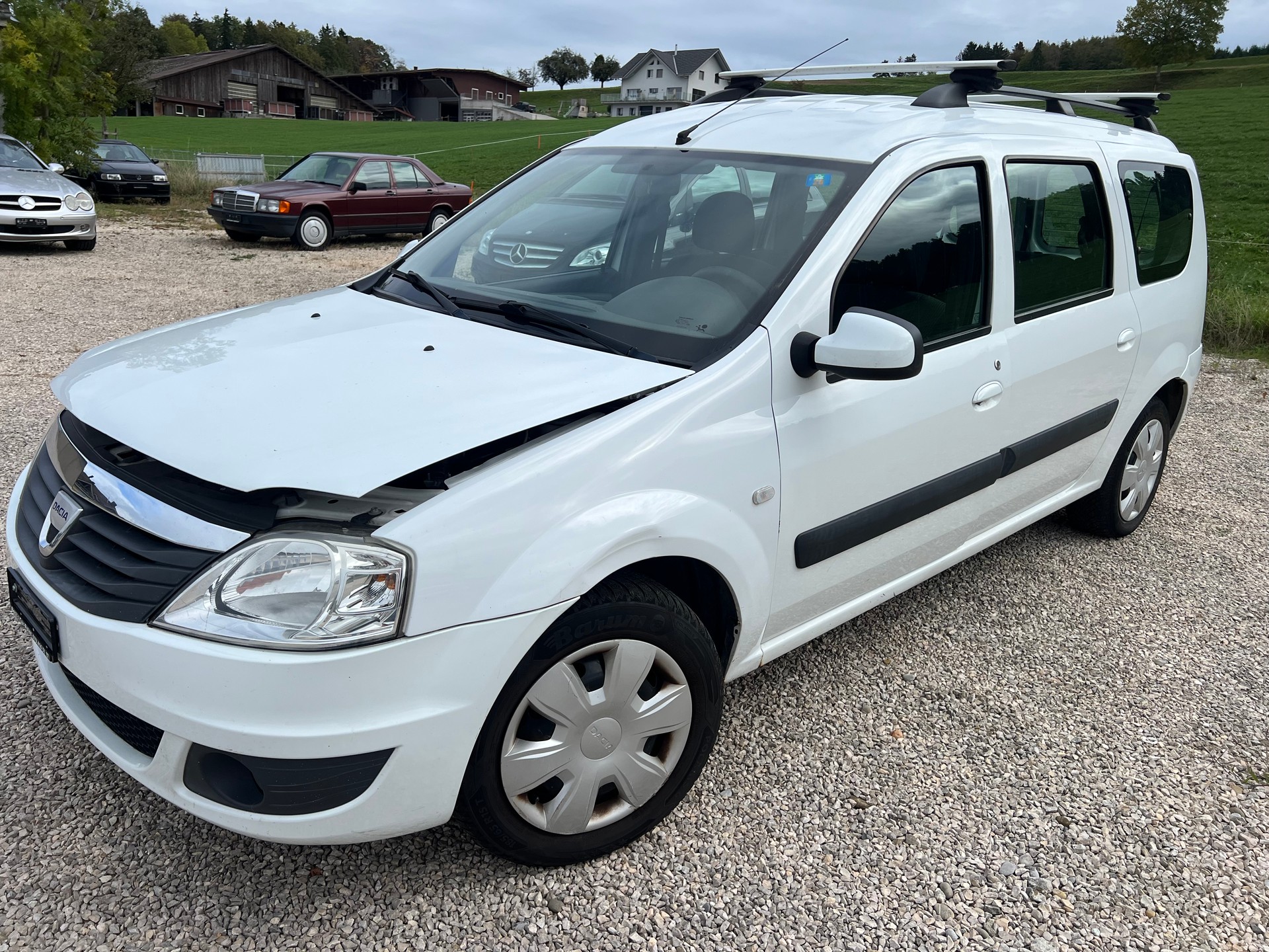DACIA Logan 1.6 16V Lauréate-image-0