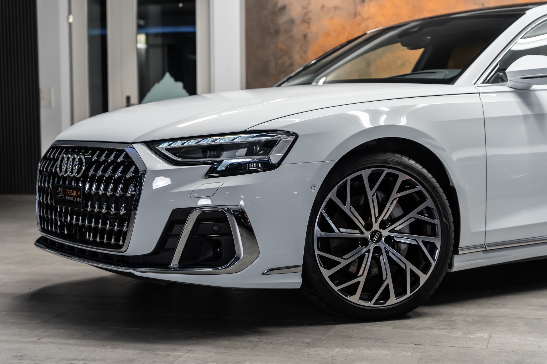 AUDI A8 50 TDI quattro tiptronic *Facelift*HD-Matrix*Massage*Allradlenkung*-image-1