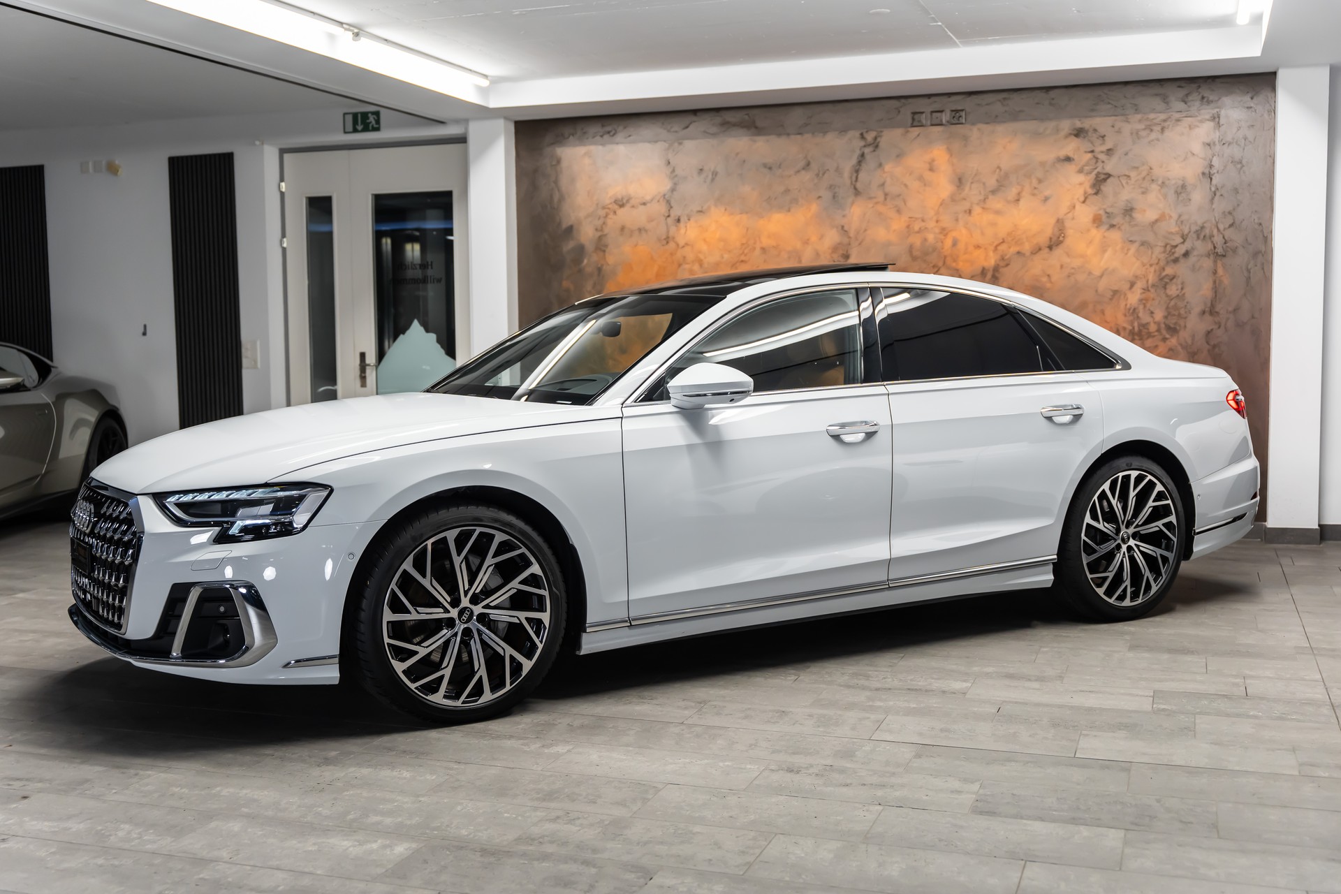 AUDI A8 50 TDI quattro tiptronic *Facelift*HD-Matrix*Massage*Allradlenkung*-image-2