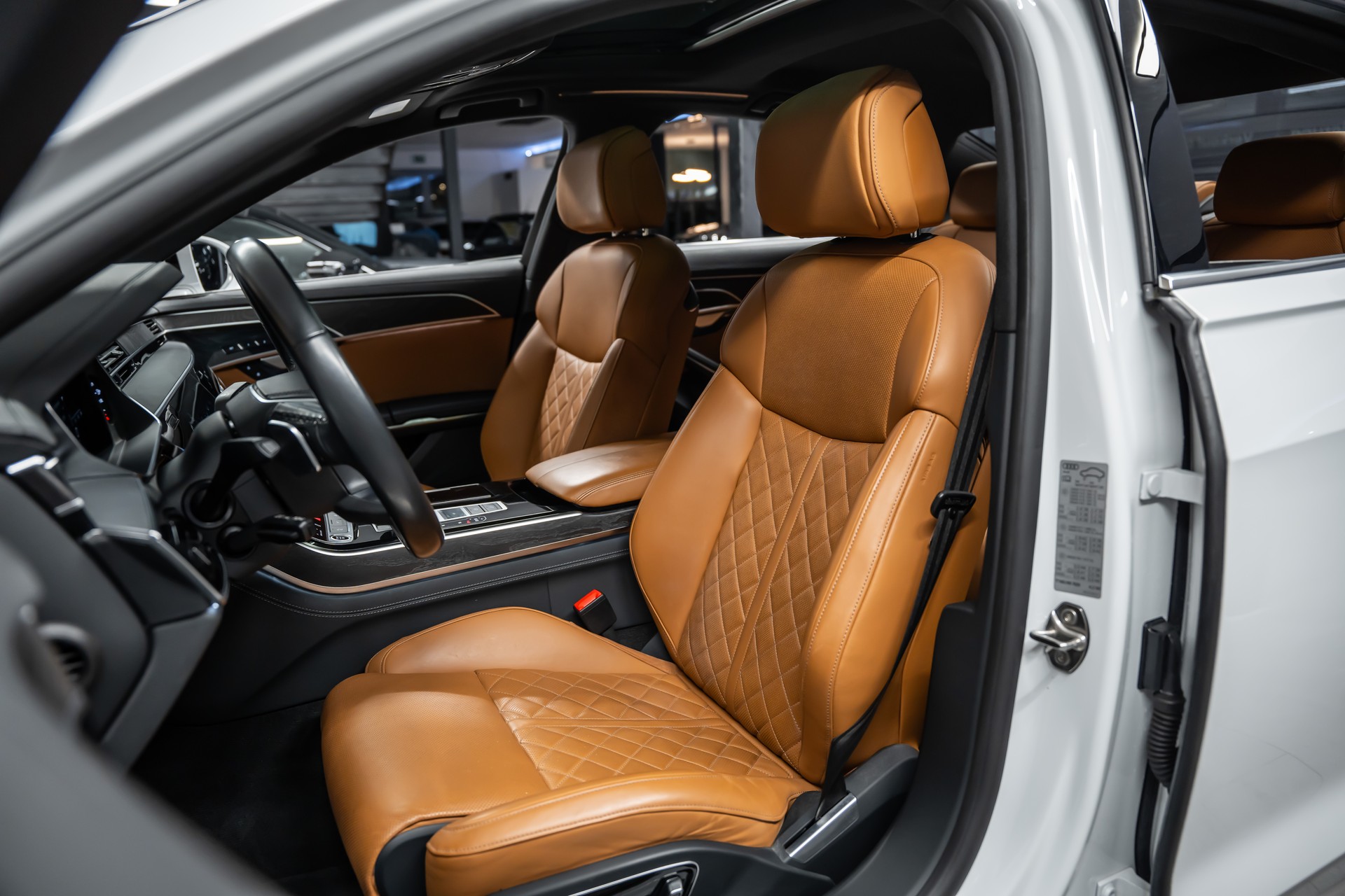 AUDI A8 50 TDI quattro tiptronic *Facelift*HD-Matrix*Massage*Allradlenkung*-image-12
