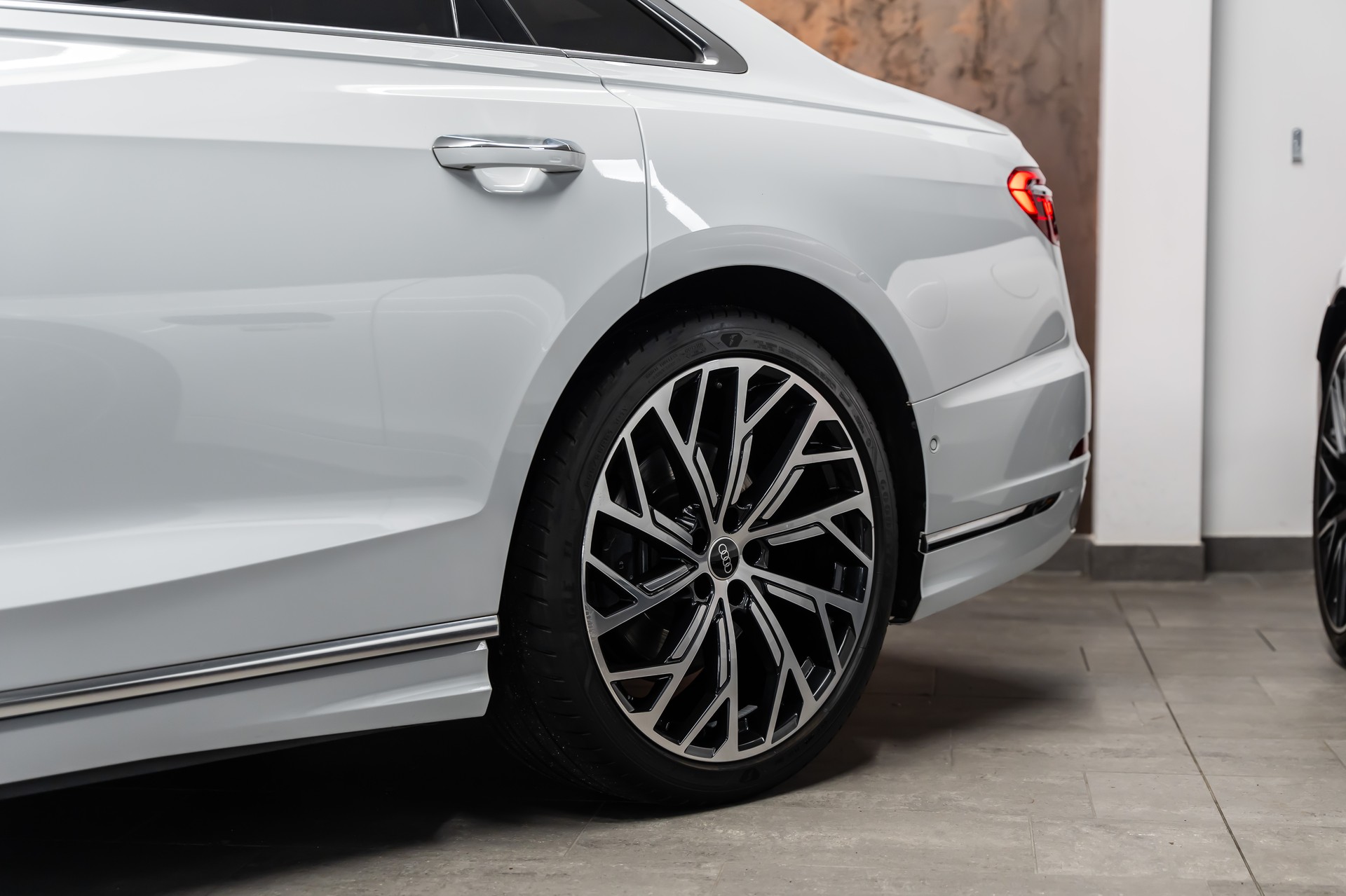 AUDI A8 50 TDI quattro tiptronic *Facelift*HD-Matrix*Massage*Allradlenkung*-image-9