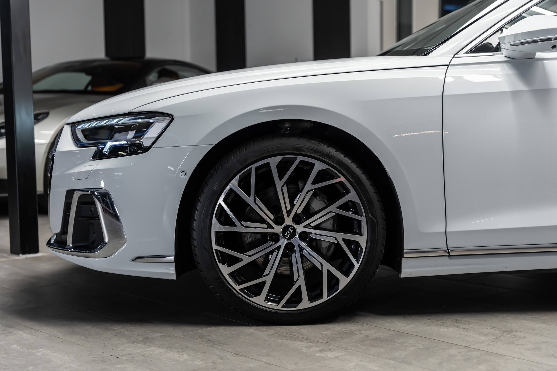 AUDI A8 50 TDI quattro tiptronic *Facelift*HD-Matrix*Massage*Allradlenkung*-image-3