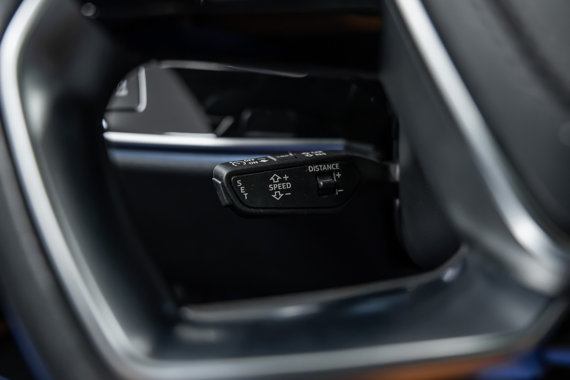 AUDI A8 50 TDI quattro tiptronic *Facelift*HD-Matrix*Massage*Allradlenkung*-image-22