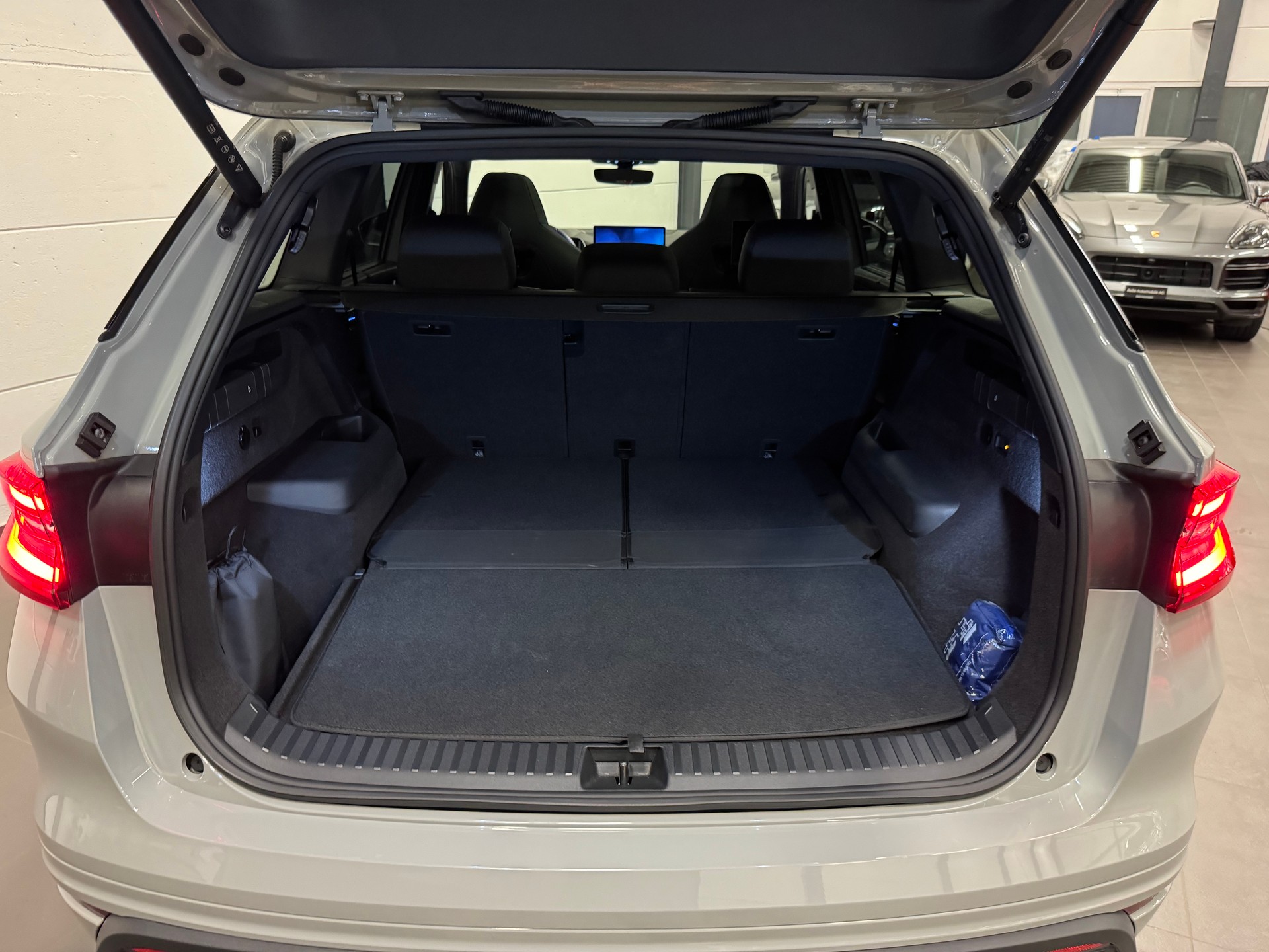 SKODA Kodiaq 2.0 TSI RS 4x4 CH Fahrzeug-image-25