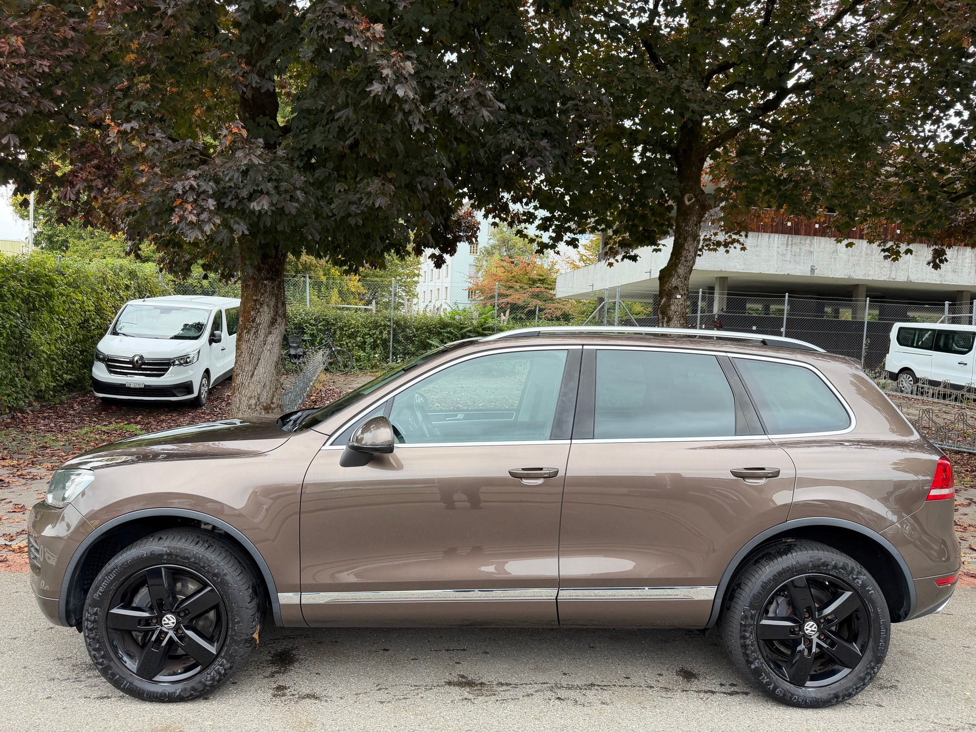 VW Touareg 4.2 TDI Tiptronic-showroom-element-3