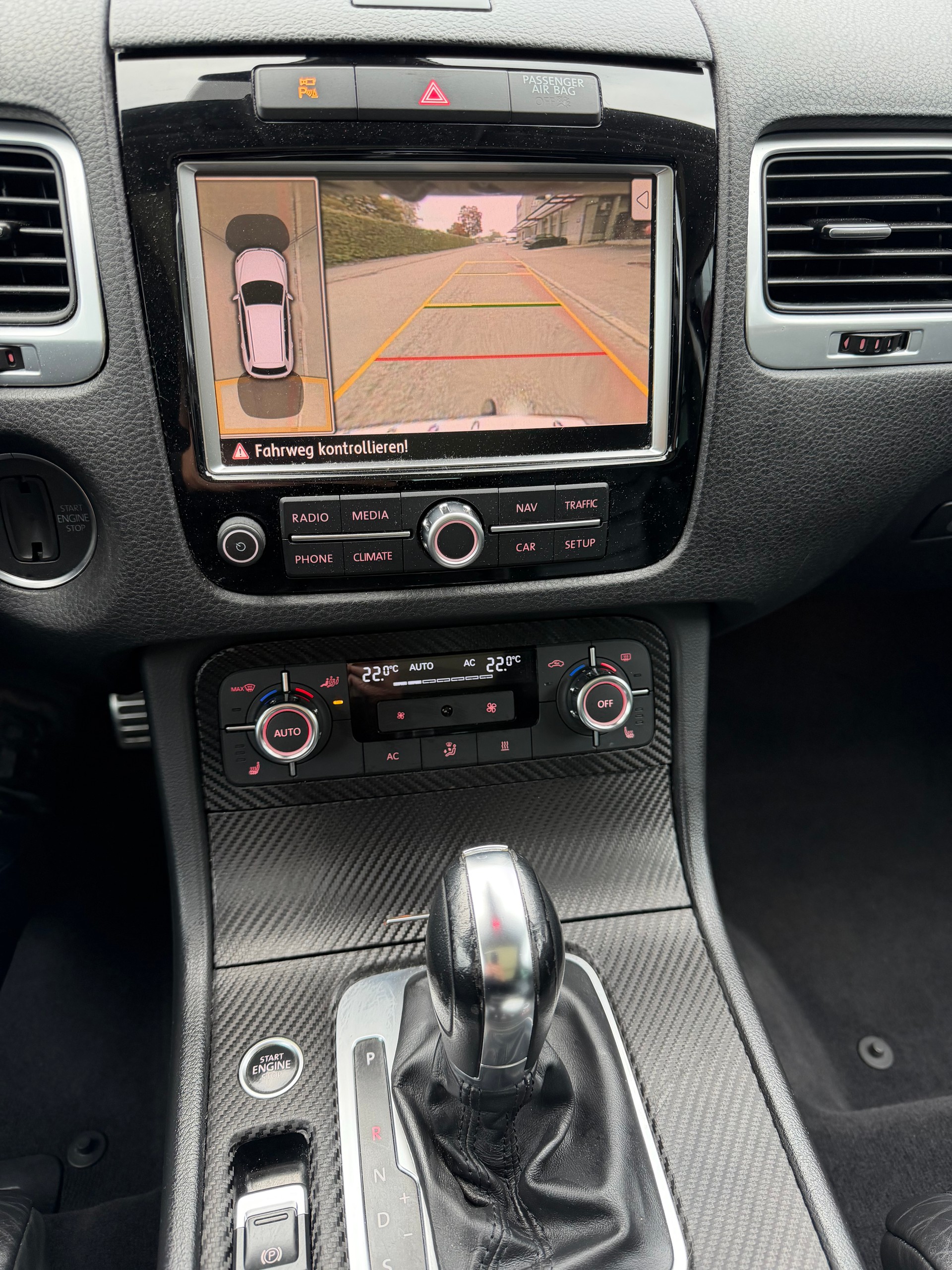 VW Touareg 4.2 TDI Tiptronic-image-17