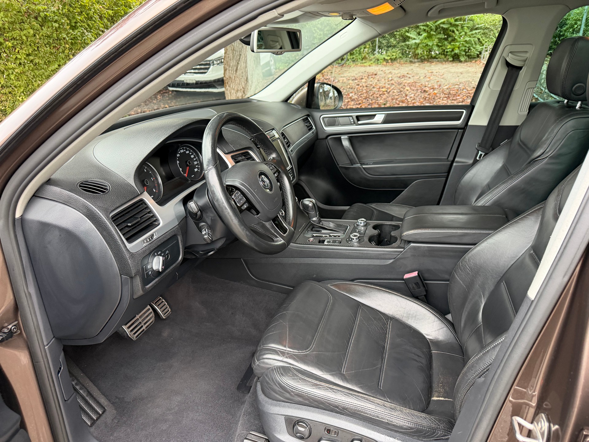 VW Touareg 4.2 TDI Tiptronic-image-9
