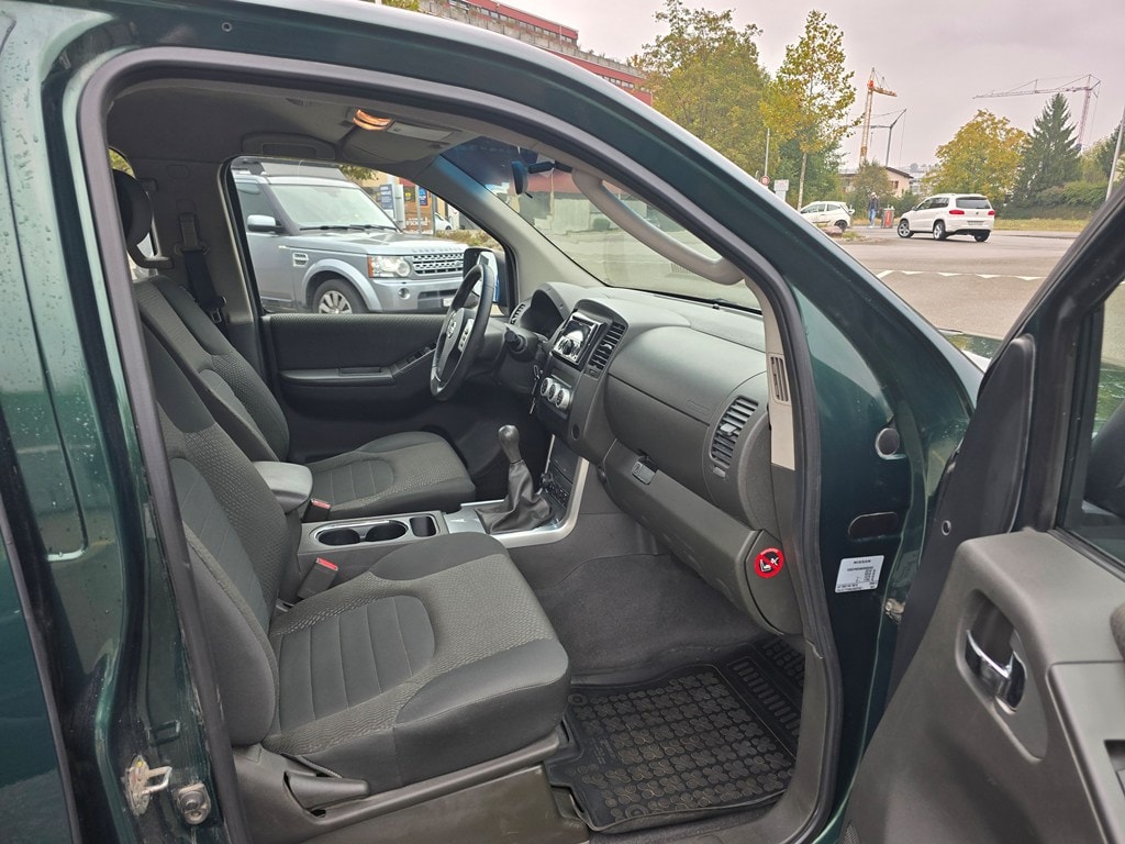 NISSAN Navara 2.5 dCi Double Cab SE-image-15