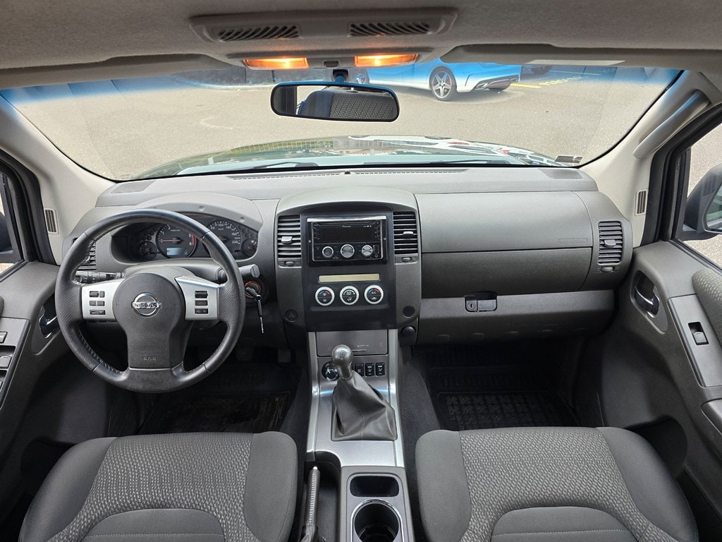 NISSAN Navara 2.5 dCi Double Cab SE-image-16