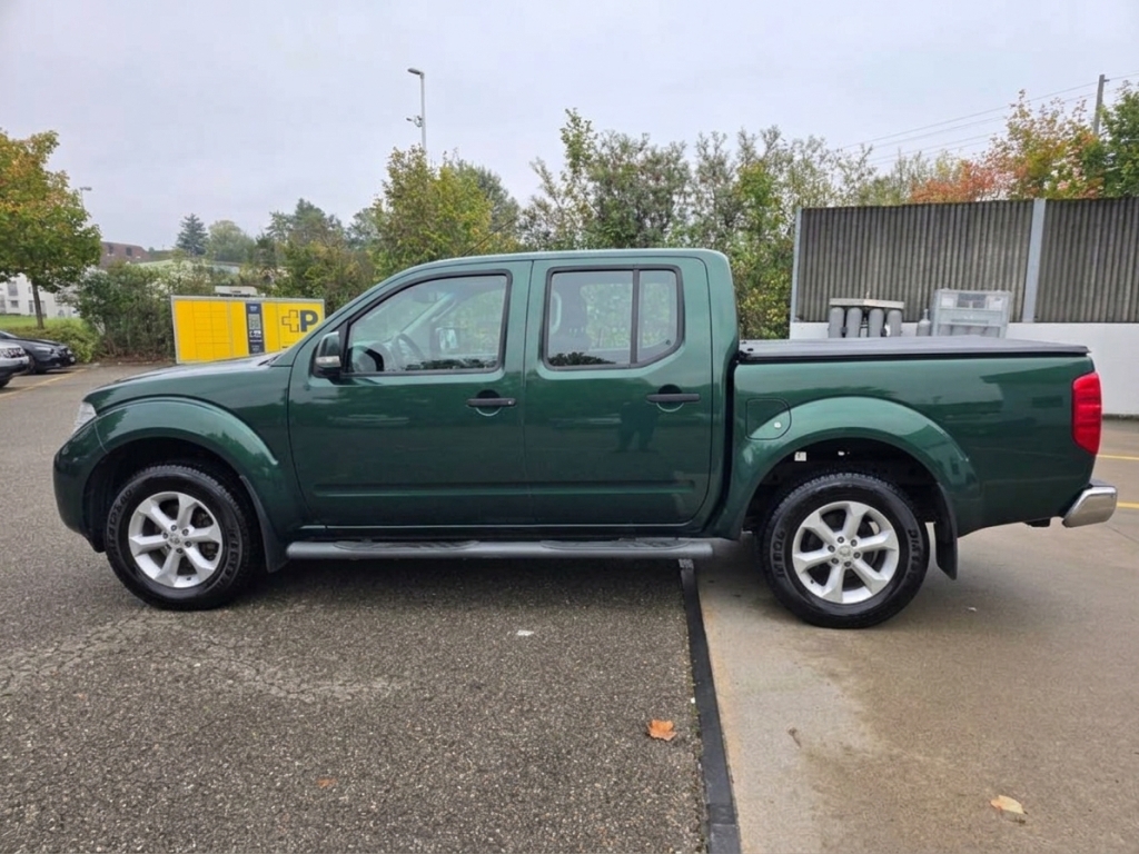 NISSAN Navara 2.5 dCi Double Cab SE-showroom-element-3