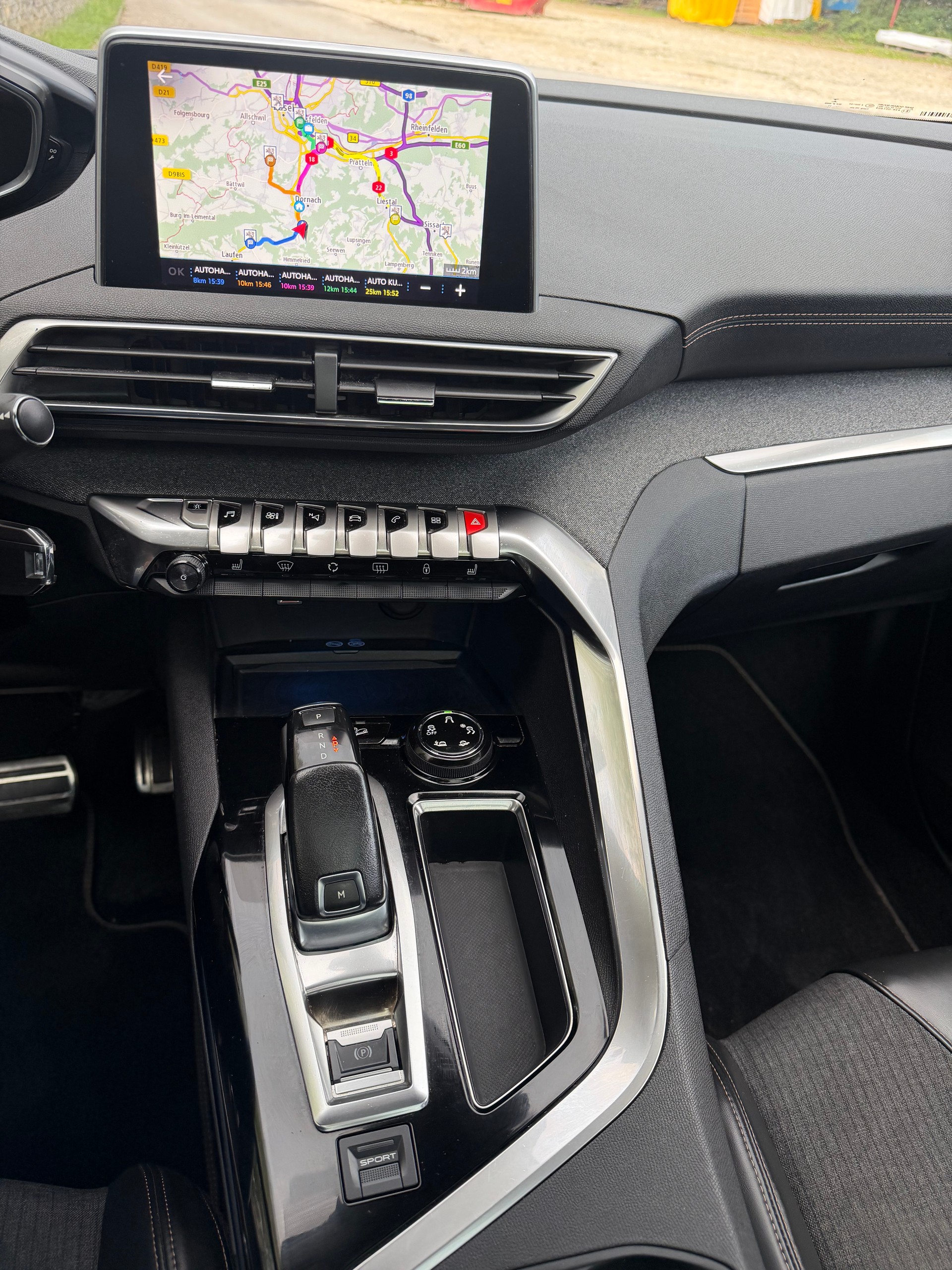 PEUGEOT 5008 1.6 THP GT Line EAT-image-11