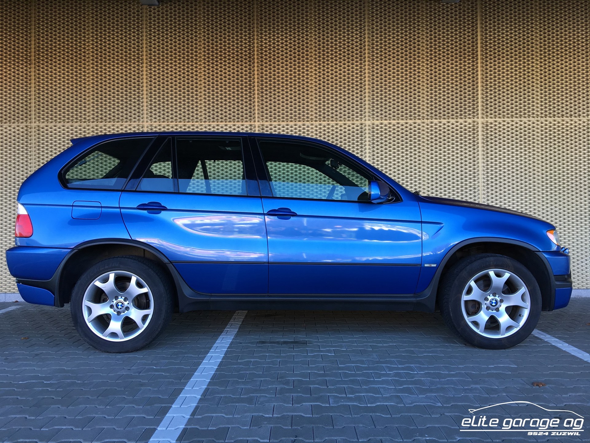 BMW X5 4.6is-image-4