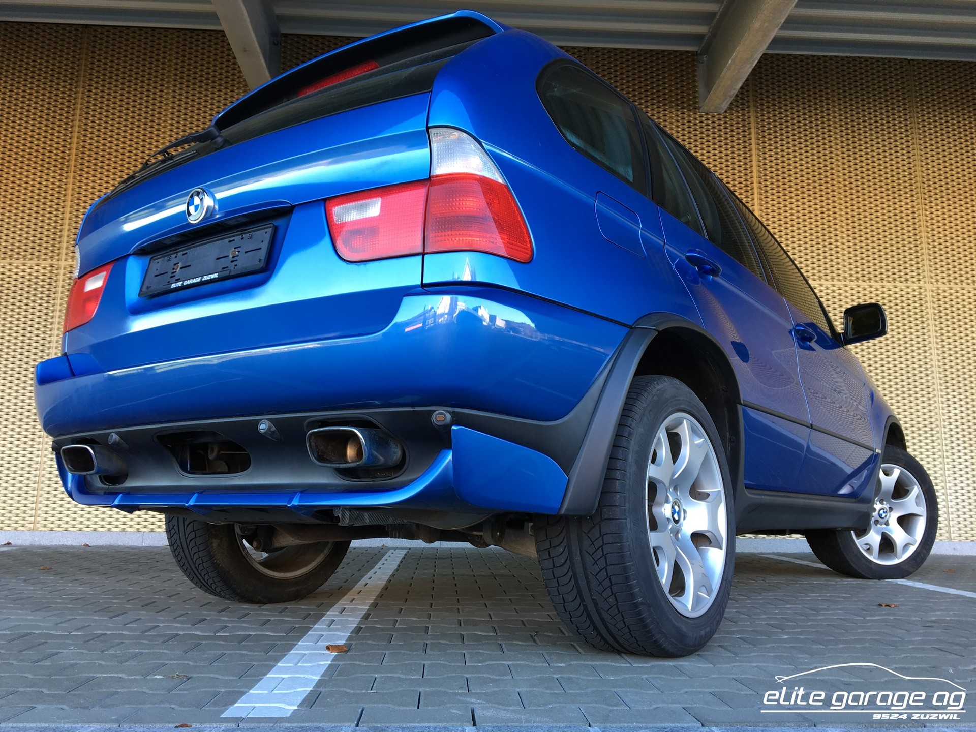 BMW X5 4.6is-image-5