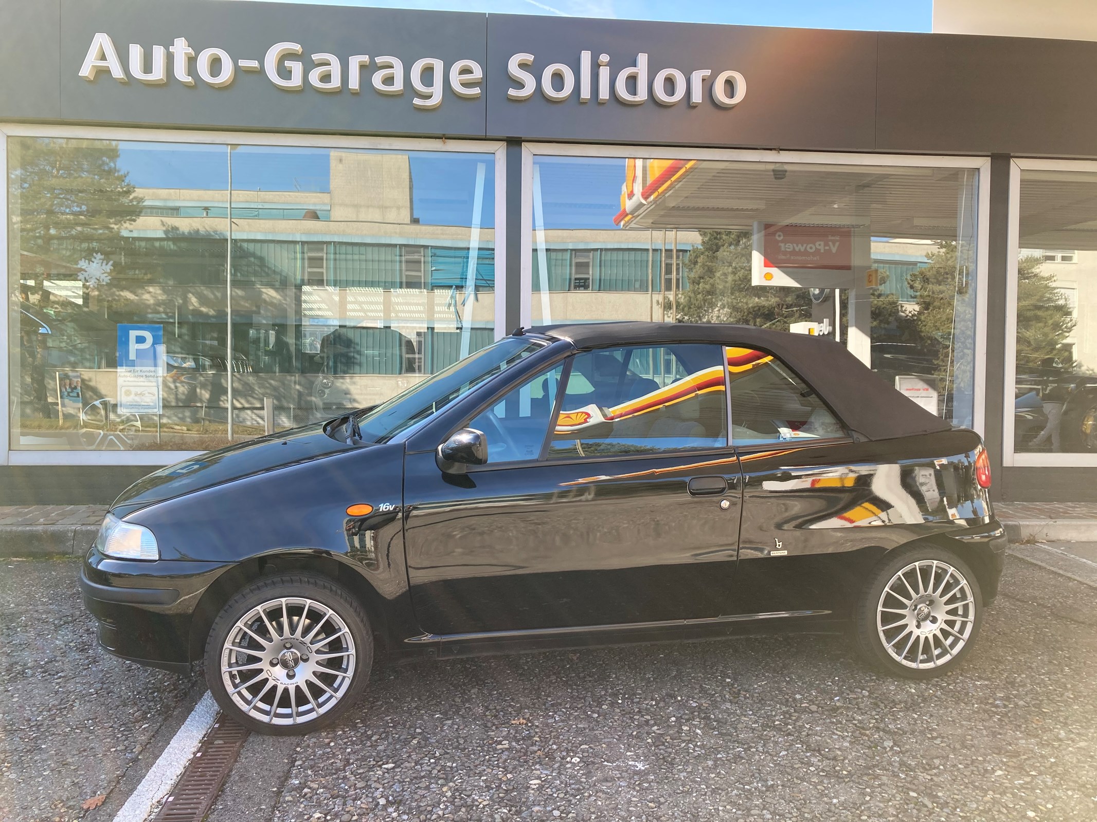 Car photo
