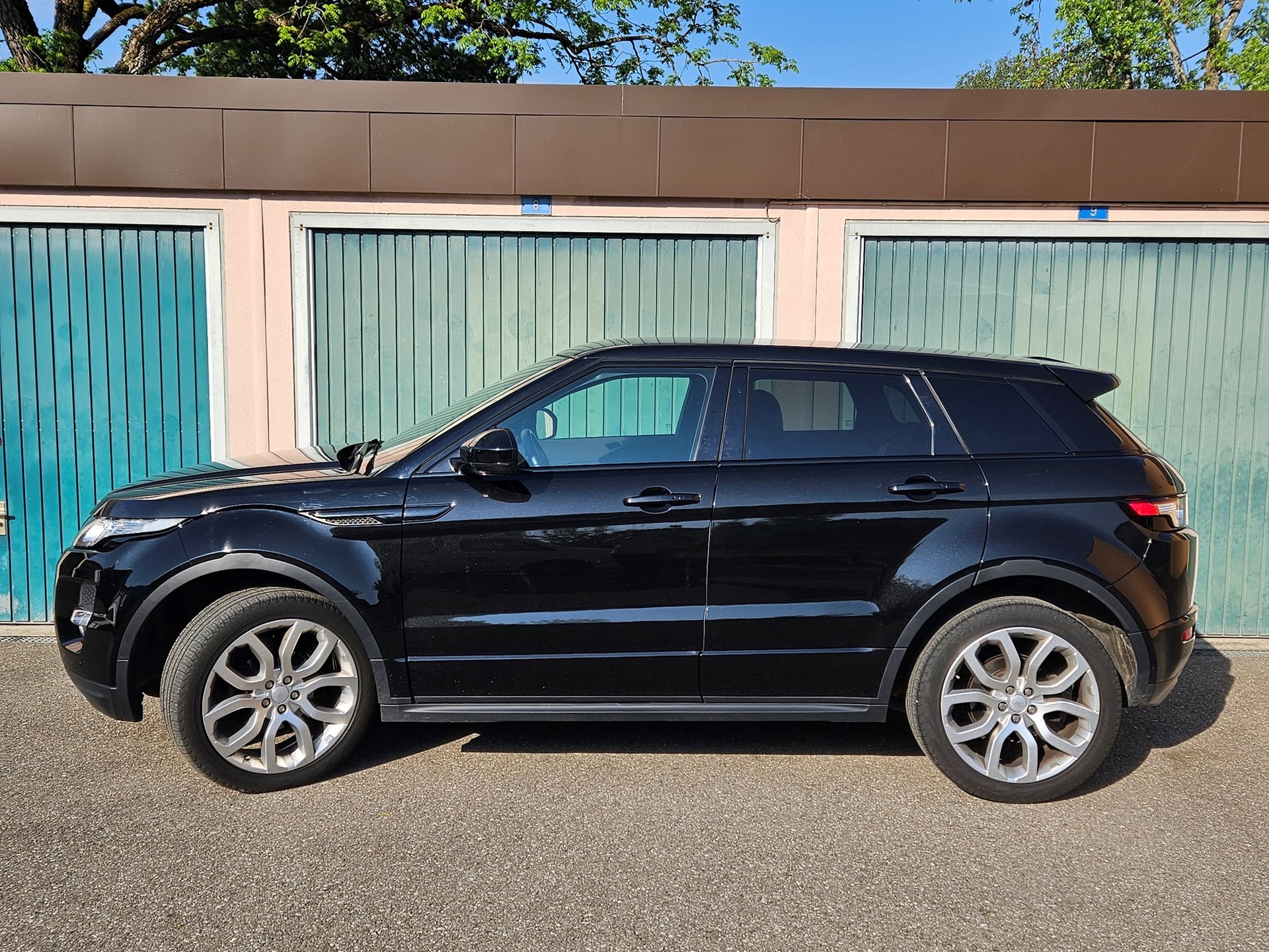 LAND ROVER Range Rover Evoque 2.0 Si4 Dynamic AT9-image-6