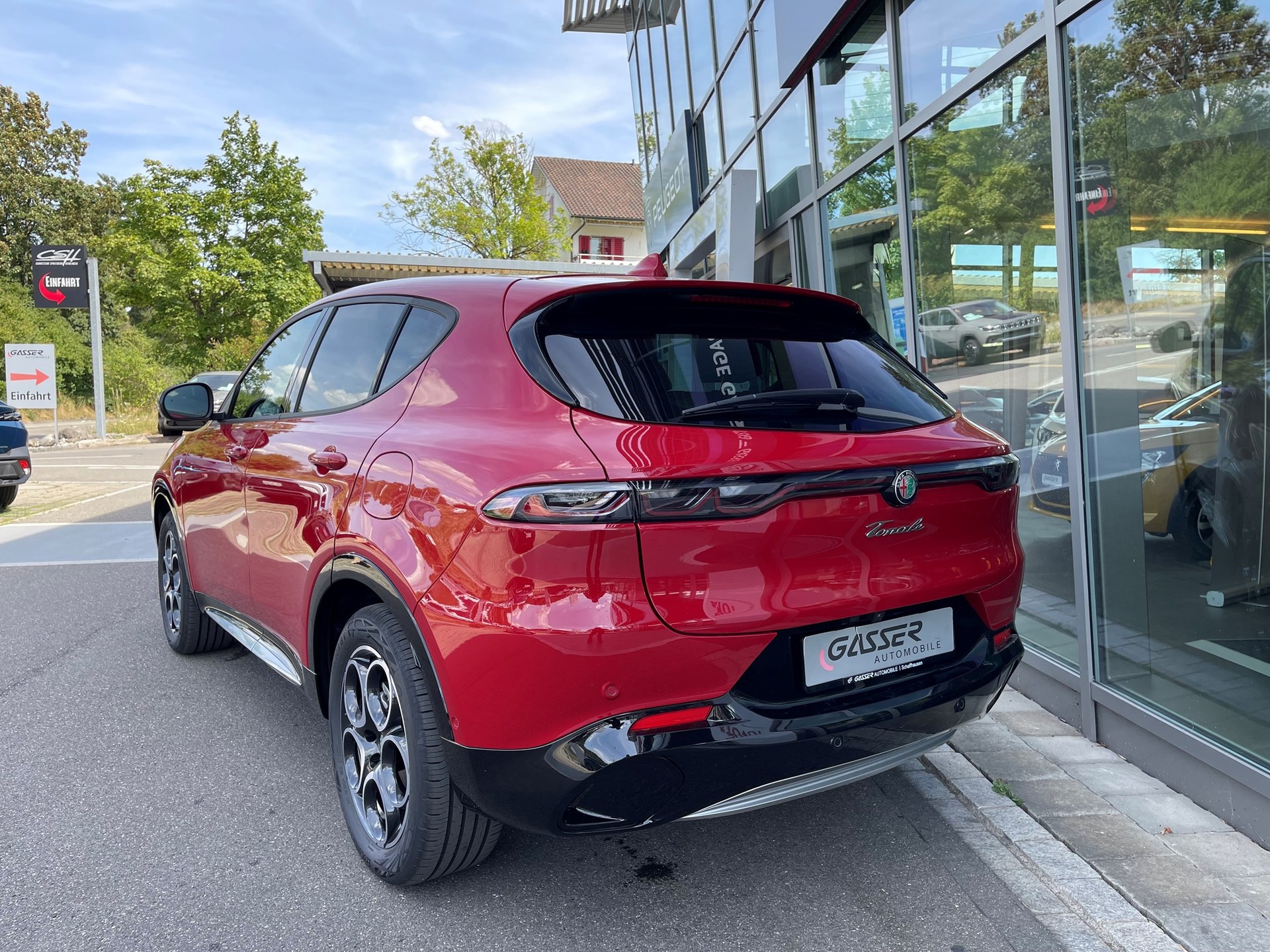 ALFA ROMEO Tonale 1.3 Plug-in-Hybrid Q4 Ti Pack Sky-image-2