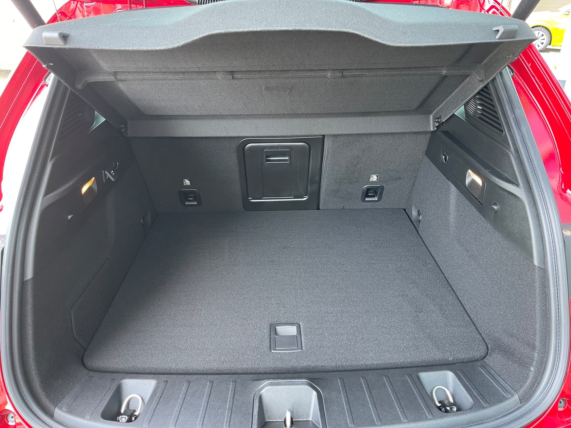 ALFA ROMEO Tonale 1.3 Plug-in-Hybrid Q4 Ti Pack Sky-image-11