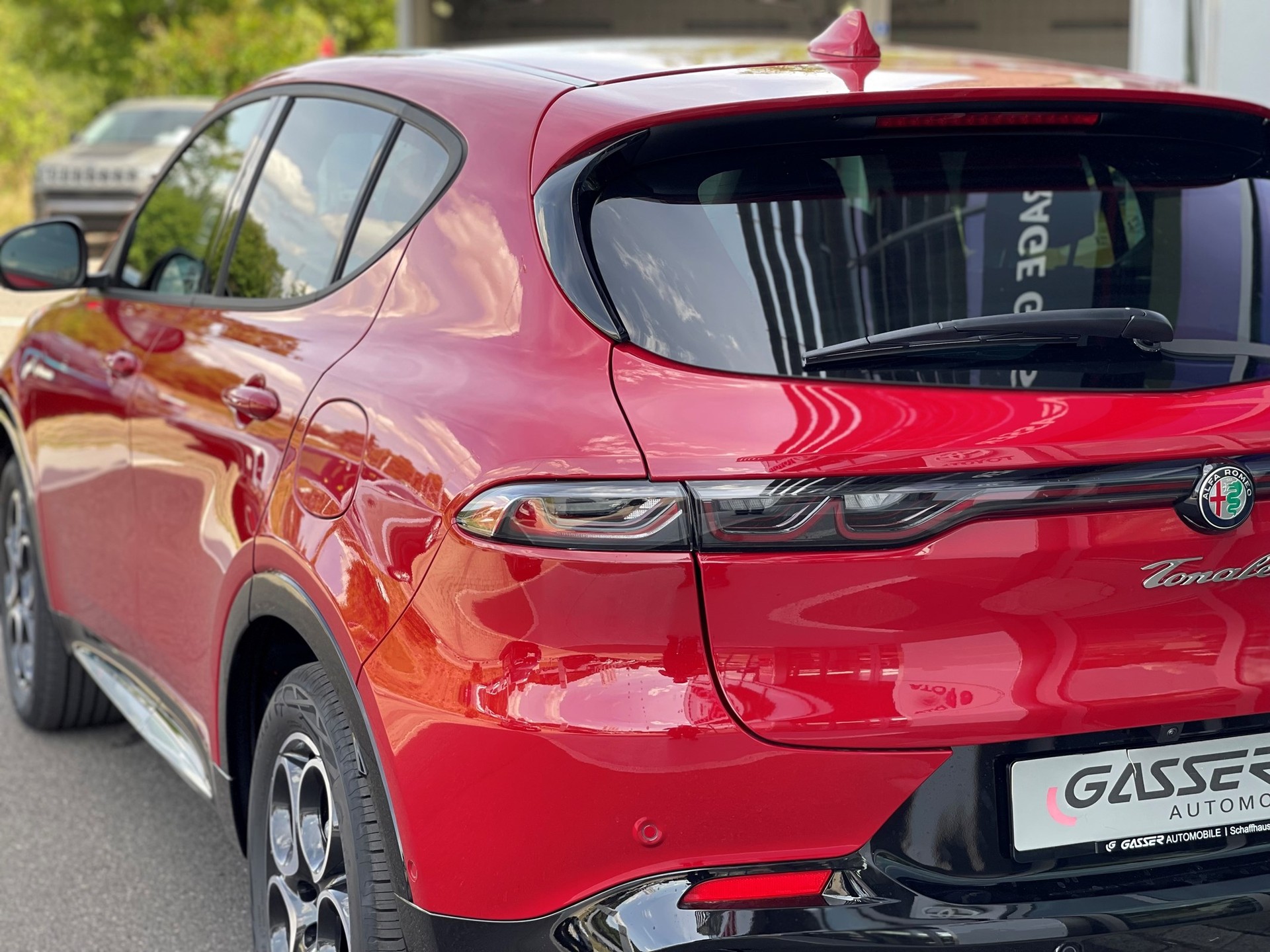 ALFA ROMEO Tonale 1.3 Plug-in-Hybrid Q4 Ti Pack Sky-image-4