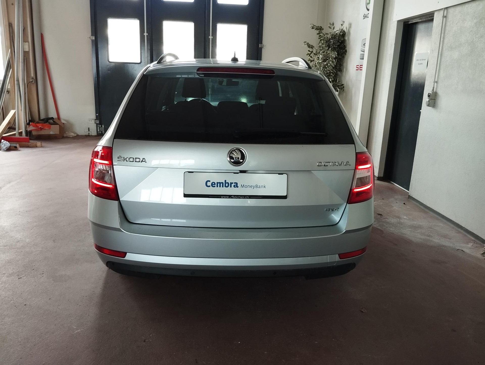 SKODA Octavia Combi 2.0 TSI Soleil 4x4 DSG-image-6