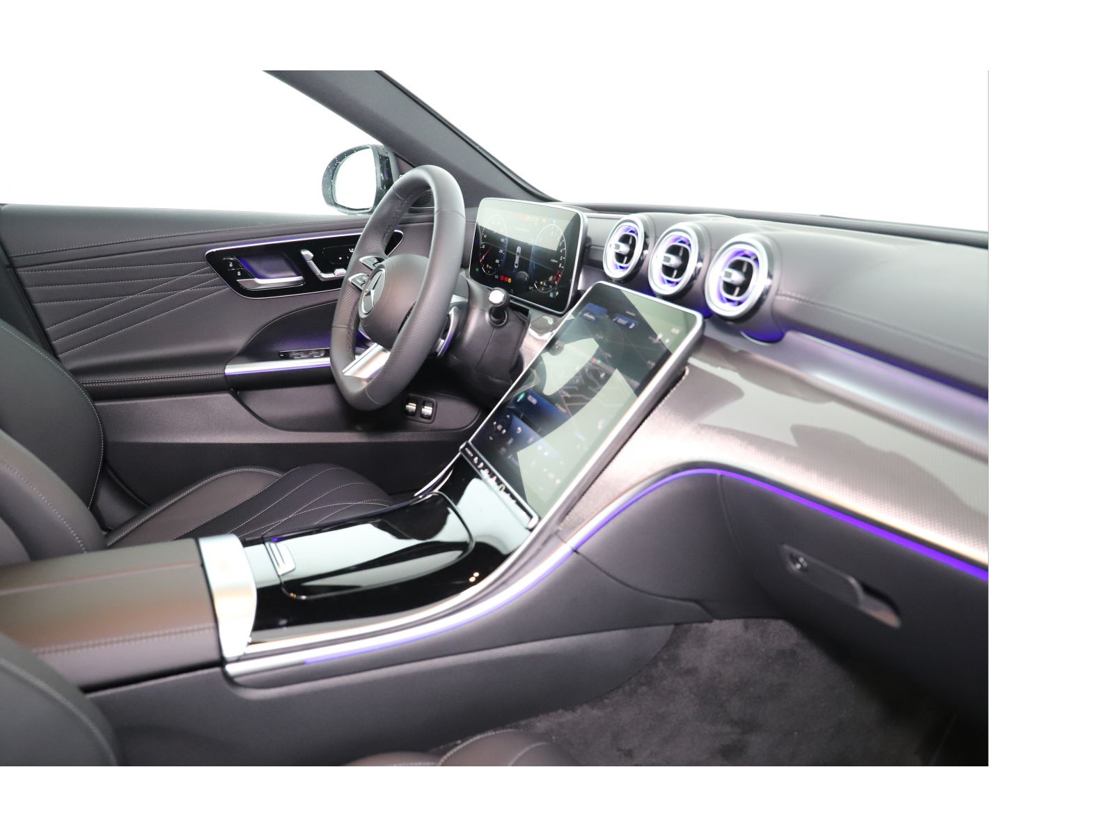 MERCEDES-BENZ C 400e 4M AMG Line-image-9