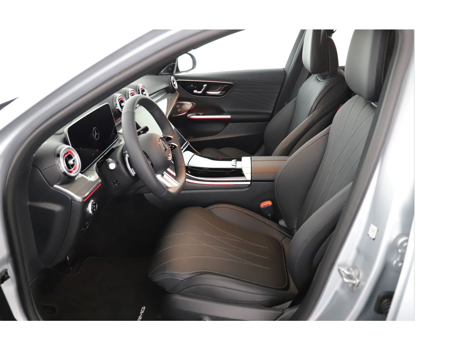 MERCEDES-BENZ C 400e 4M AMG Line-image-13