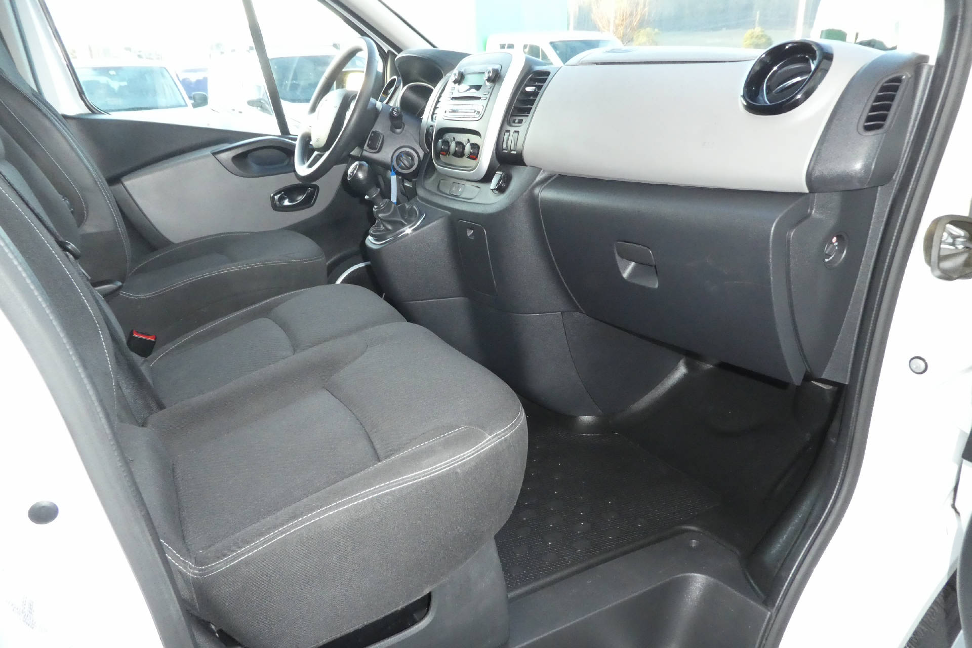 RENAULT Trafic Kaw. 2.9 t L1 H1 1.6 dCi 120 Business-image-9