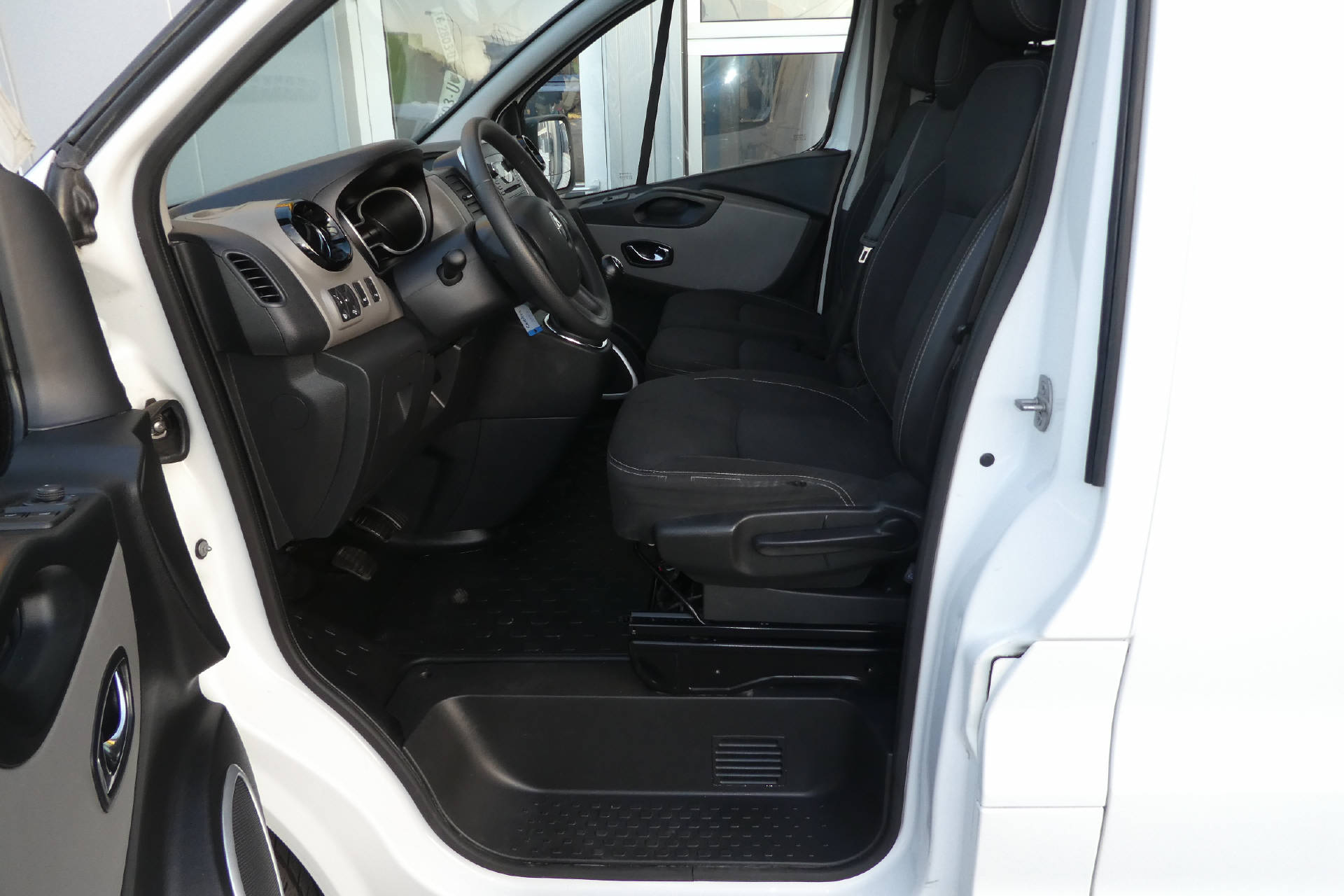 RENAULT Trafic Kaw. 2.9 t L1 H1 1.6 dCi 120 Business-image-7