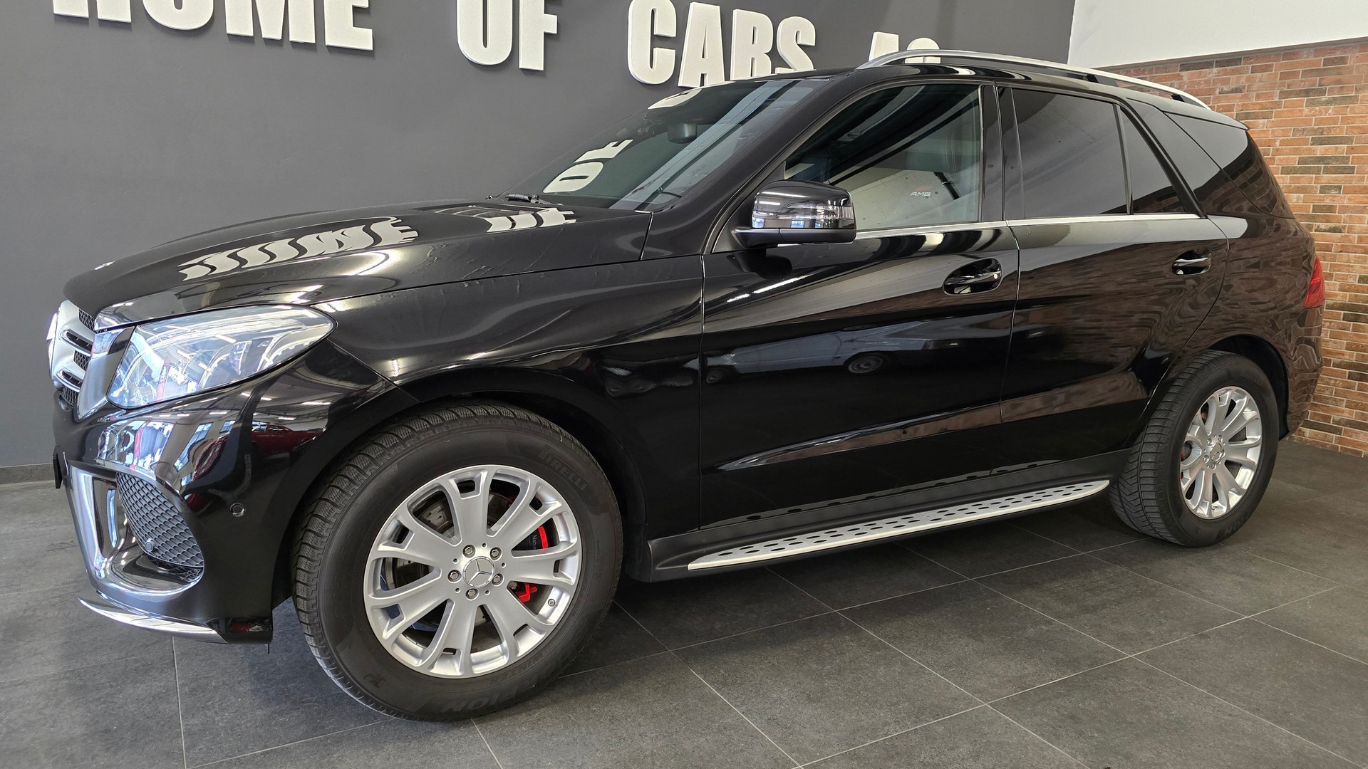 MERCEDES-BENZ GLE 350 d Executive 4Matic 9G-Tronic-showroom-element-2