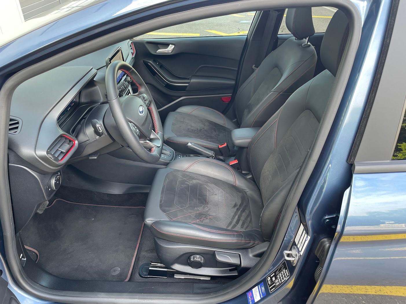 FORD Fiesta 1.0 EcoB Hybrid ST-Line Vignale-image-6
