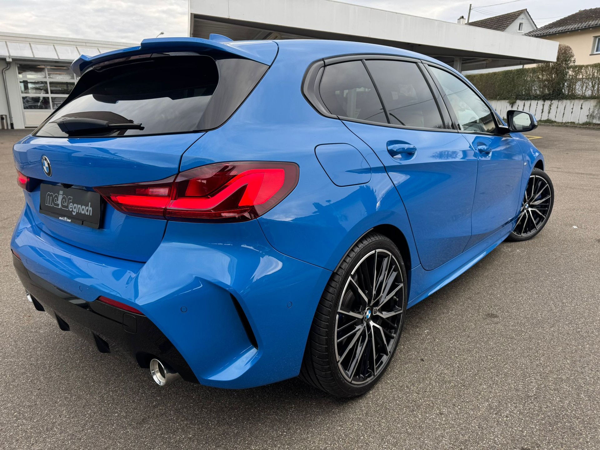 BMW 120d xDrive Steptronic M Sport-image-6