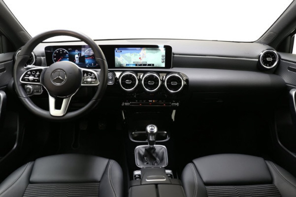 MERCEDES-BENZ A 200 Progressive-image-9