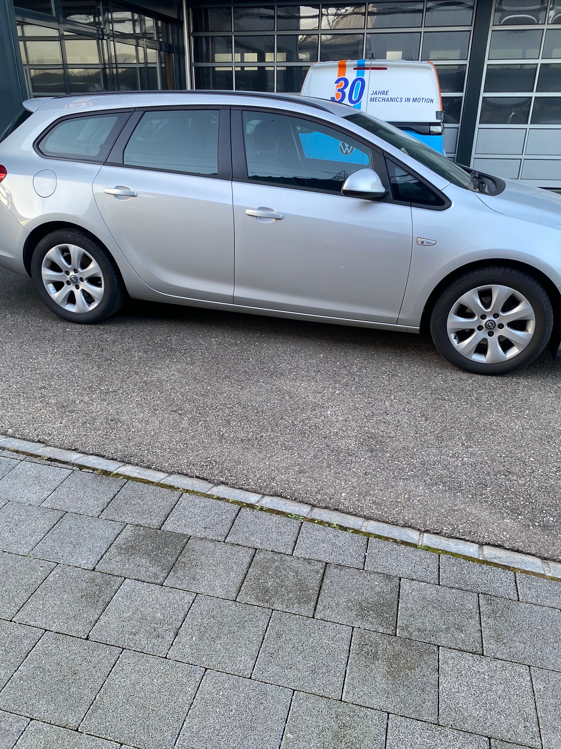 OPEL Astra SportsTourer 1.6 CDTi ecoFLEX Drive-image-6