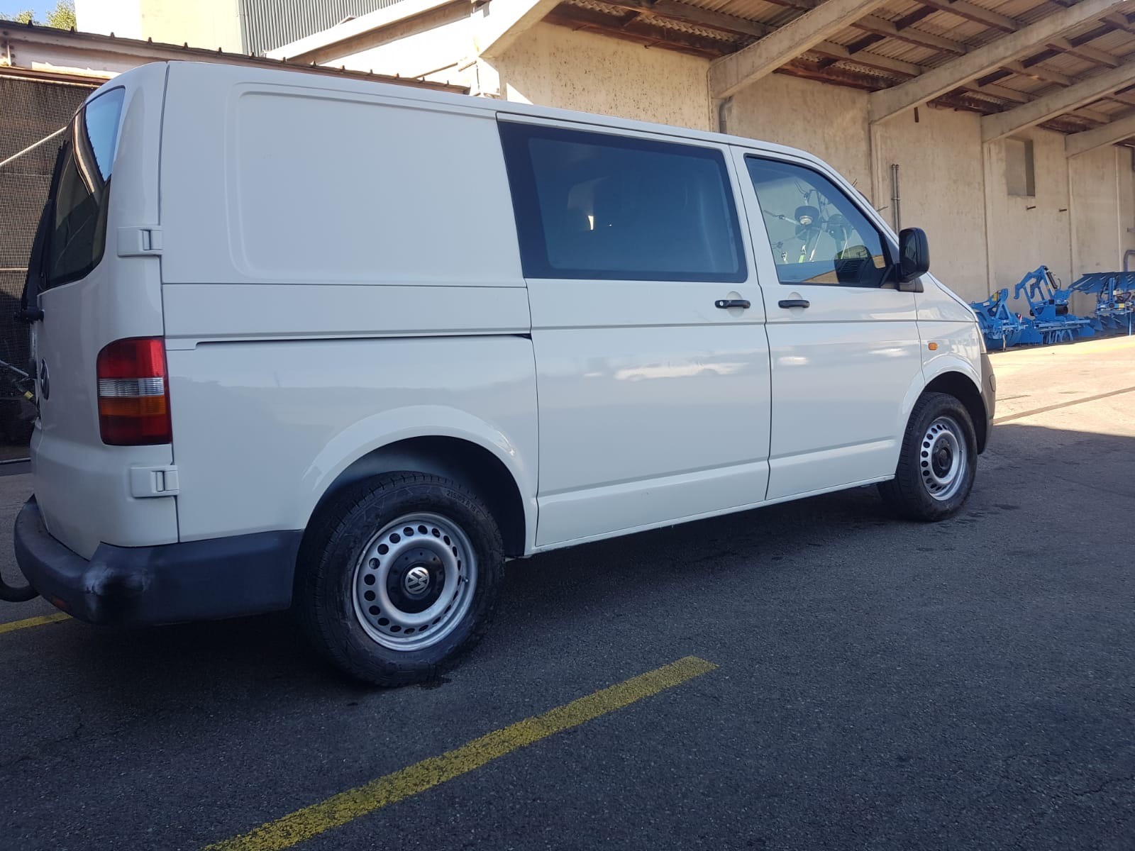 VW T5 2.5 TDI PD 4MOTION-image-2