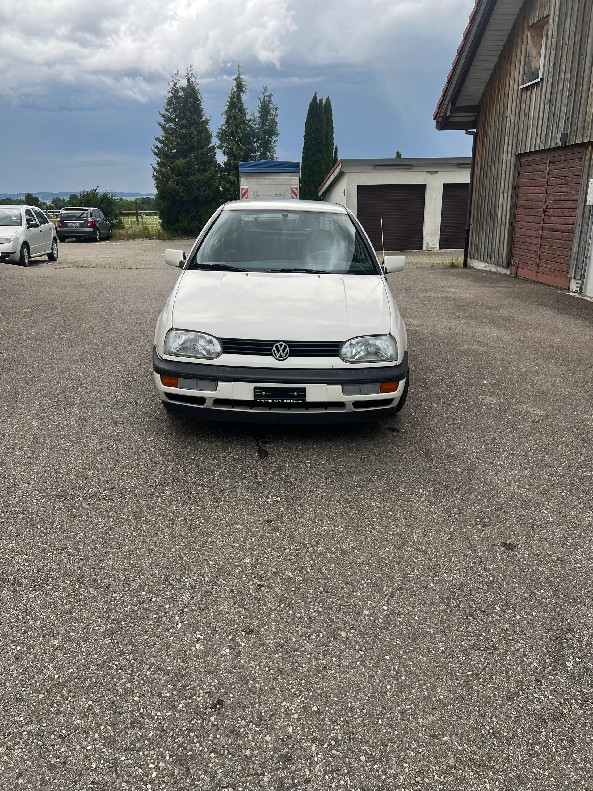 VW GOLF-image-0