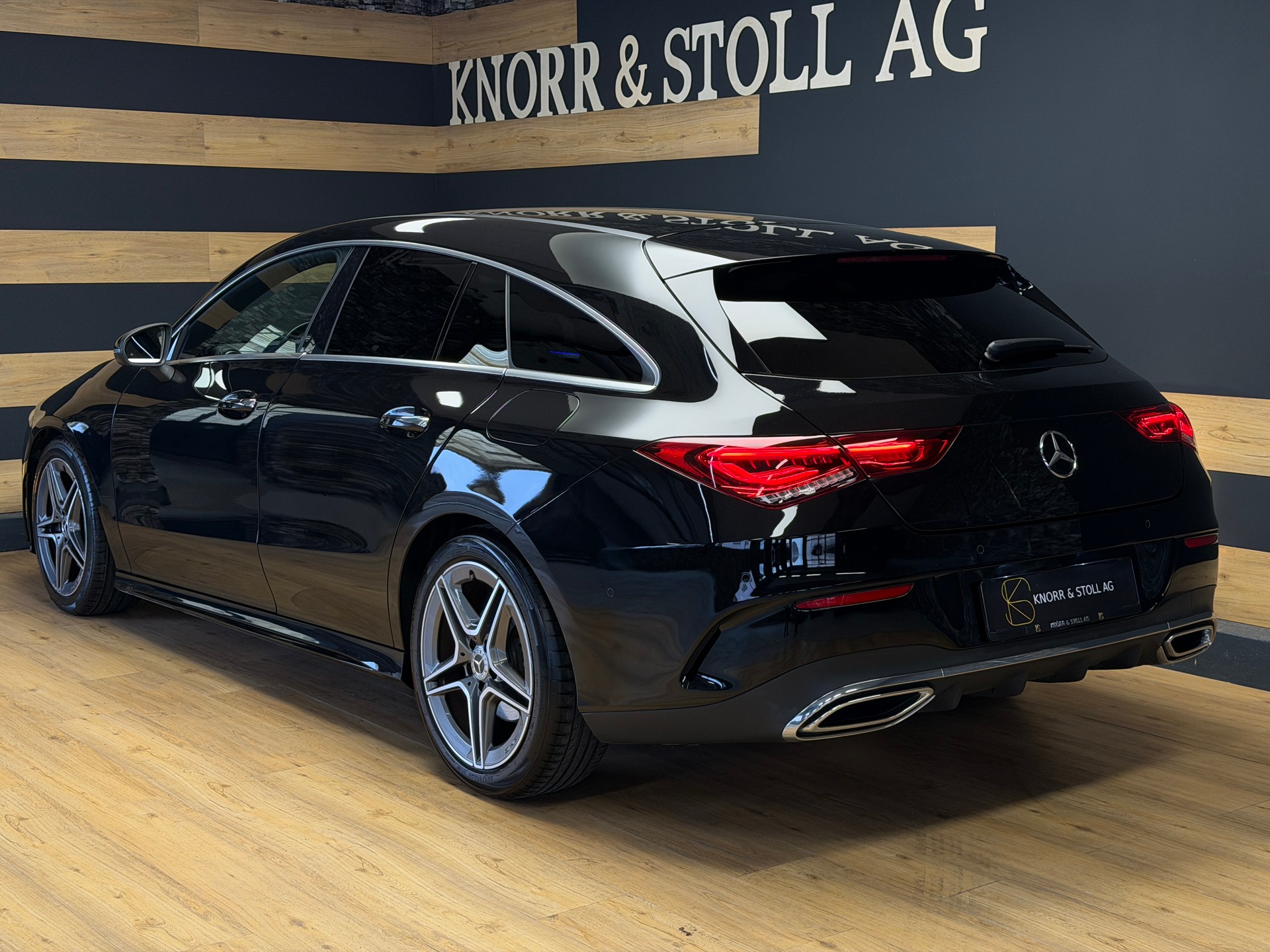 MERCEDES-BENZ CLA Shooting Brake 200 AMG Line 7G-DCT-image-21