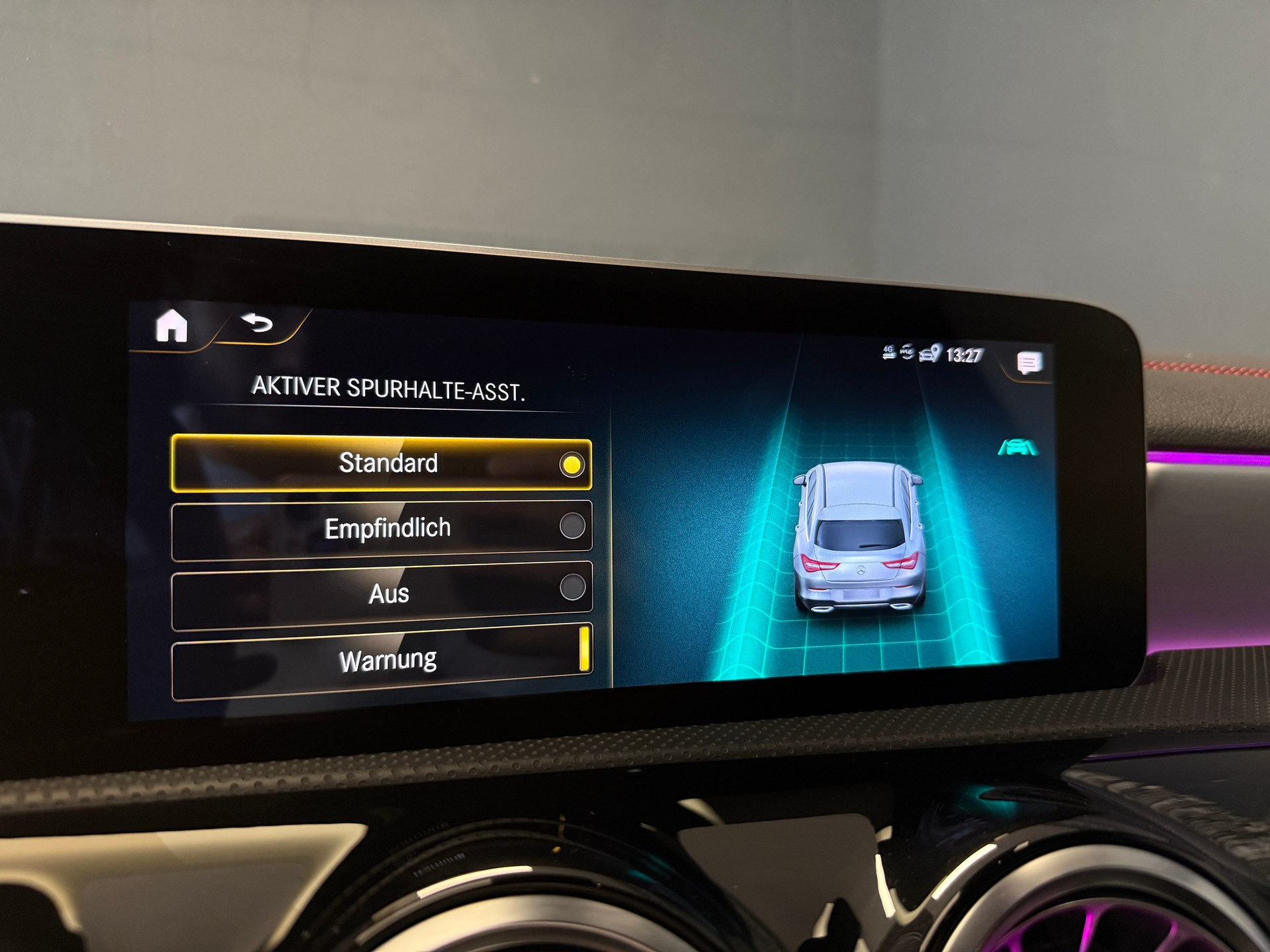 MERCEDES-BENZ CLA Shooting Brake 200 AMG Line 7G-DCT-image-16