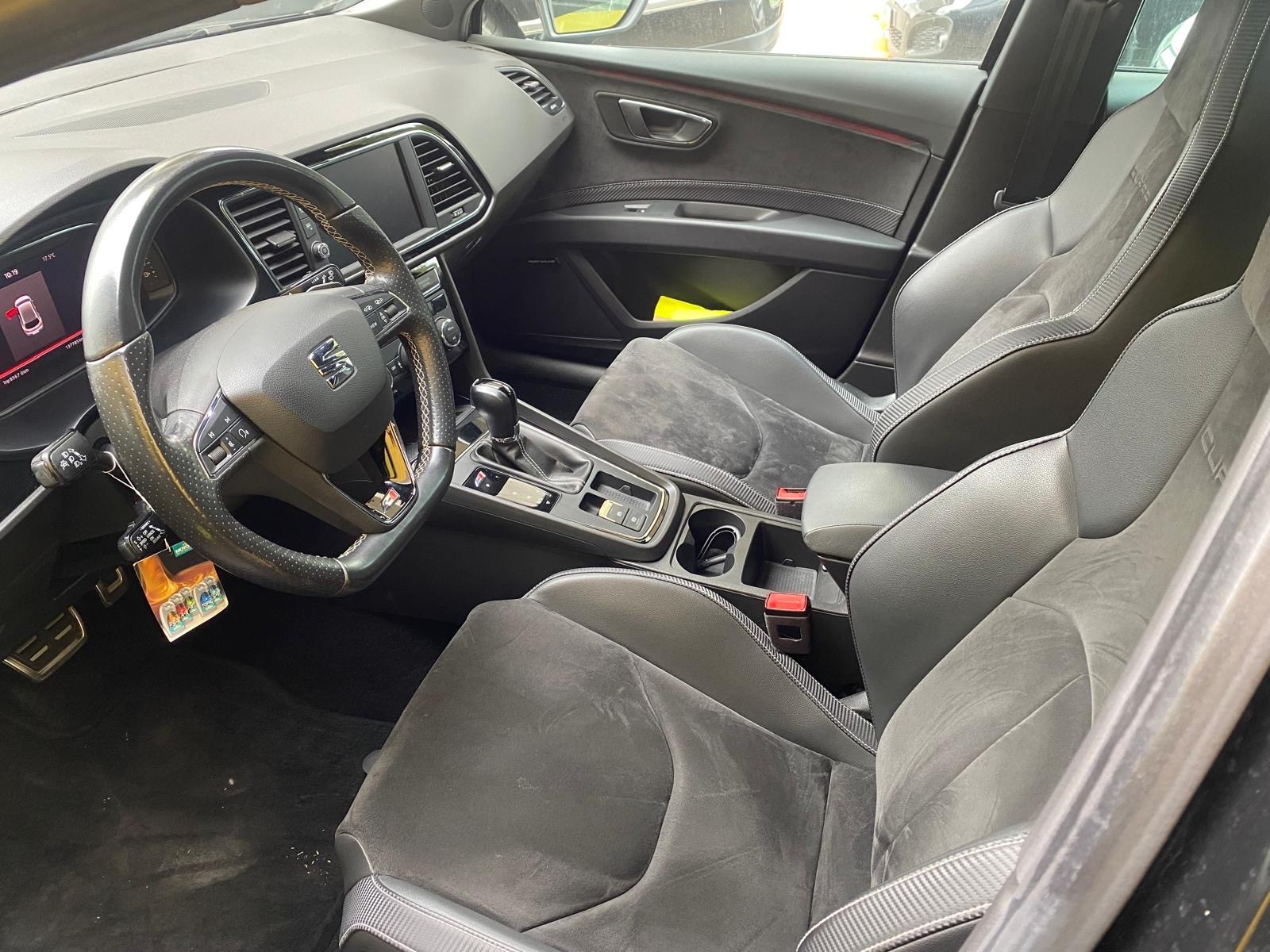 SEAT Leon 2.0 TSI Cupra R DSG-image-6