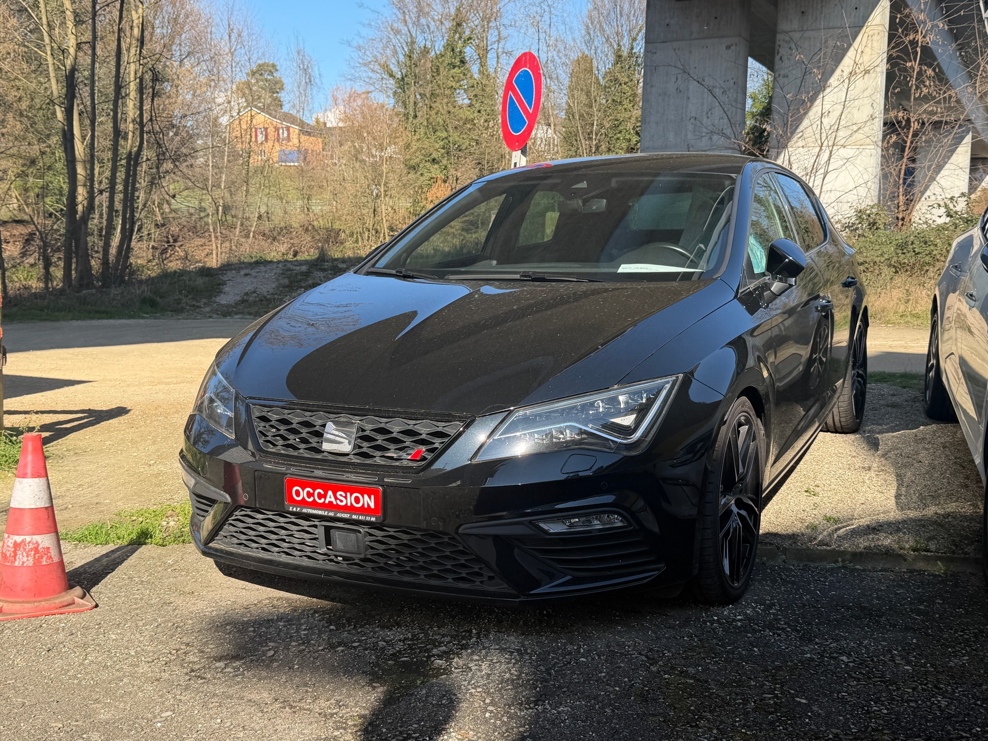 SEAT Leon 2.0 TSI Cupra R DSG-image-0