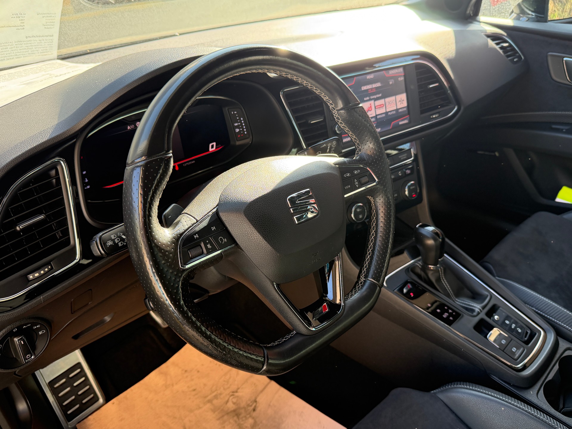 SEAT Leon 2.0 TSI Cupra R DSG-image-20