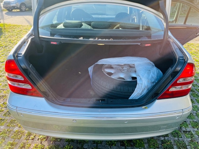 MERCEDES-BENZ C 240 Elégance 4Matic Automatic-image-12
