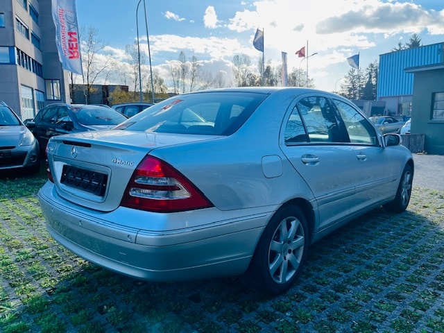 MERCEDES-BENZ C 240 Elégance 4Matic Automatic-image-5