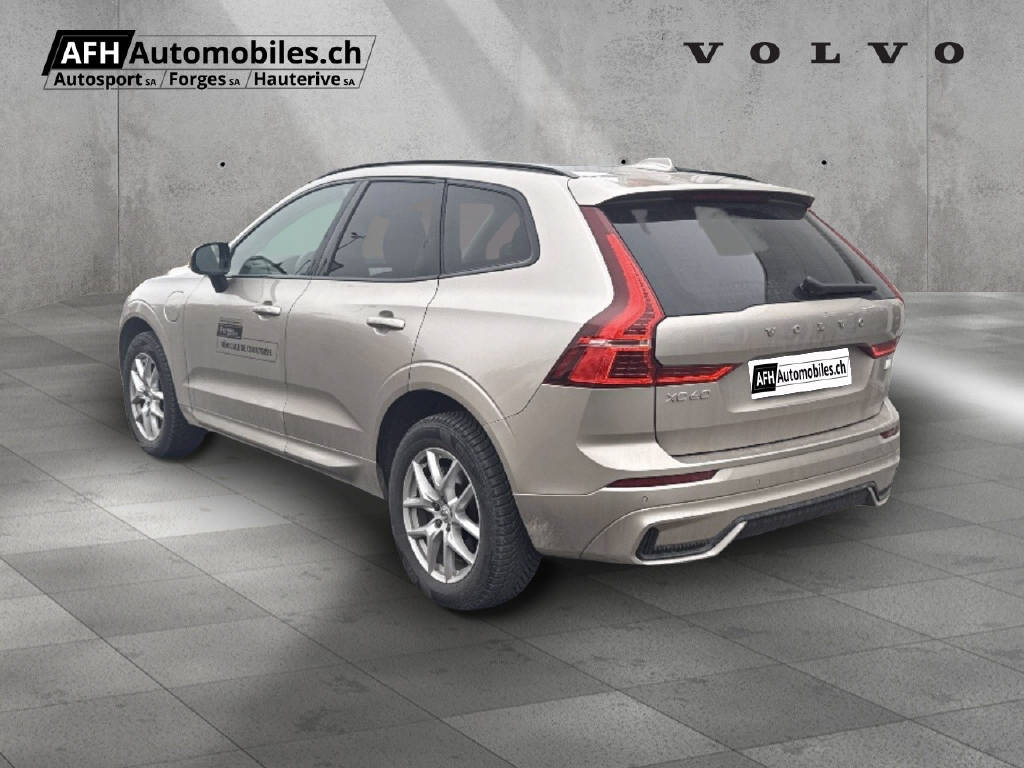 VOLVO XC60 2.0 T6 TE Plus Dark eAWD-image-4