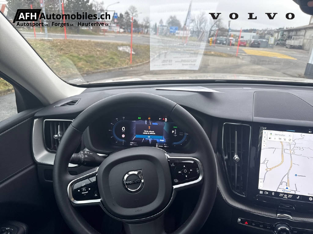VOLVO XC60 2.0 T6 TE Plus Dark eAWD-image-12