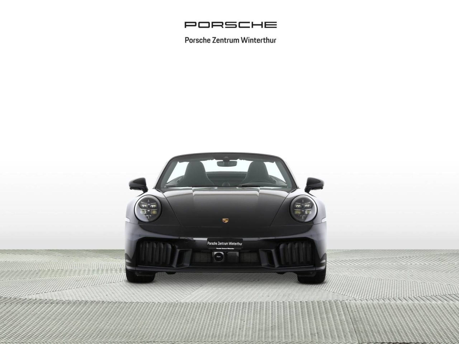PORSCHE 911 Carrera 4 GTS Cabriolet-image-5