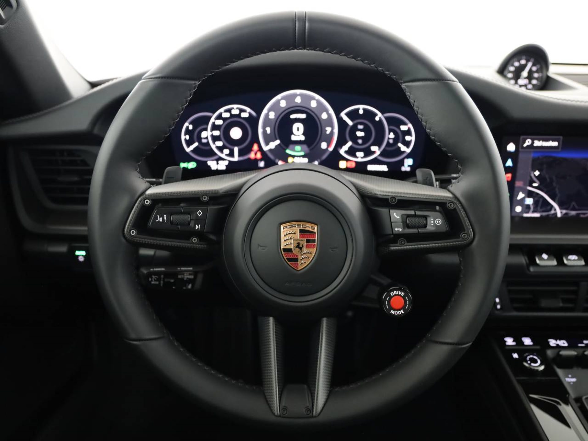 PORSCHE 911 Carrera 4 GTS Cabriolet-image-4