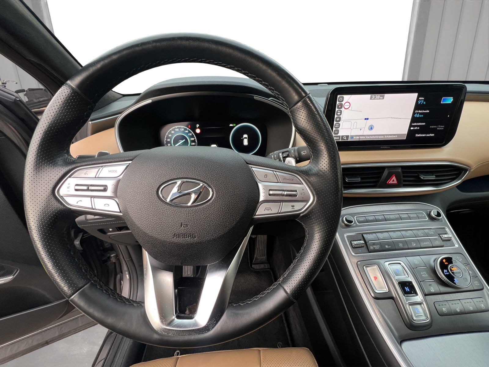 HYUNDAI Santa Fe 1.6 T-GDi PHEV Vertex 4WD Automatic-image-11