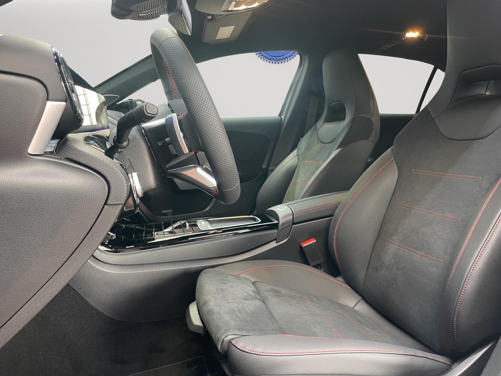 MERCEDES-BENZ A 250 e EQ Star AMG Line-image-3